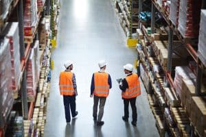 Material Handling Tugs, 5 Tips to Help You Choose the Right Material Handling Tug for Your Warehouse